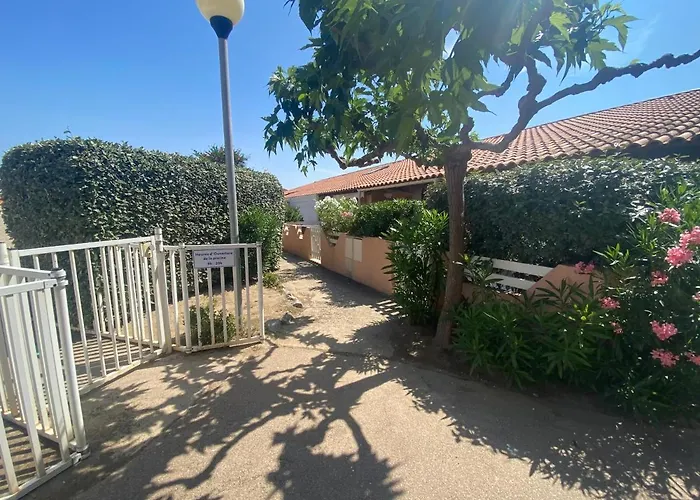 Pavillon 20M De La Plage Des Ayguades